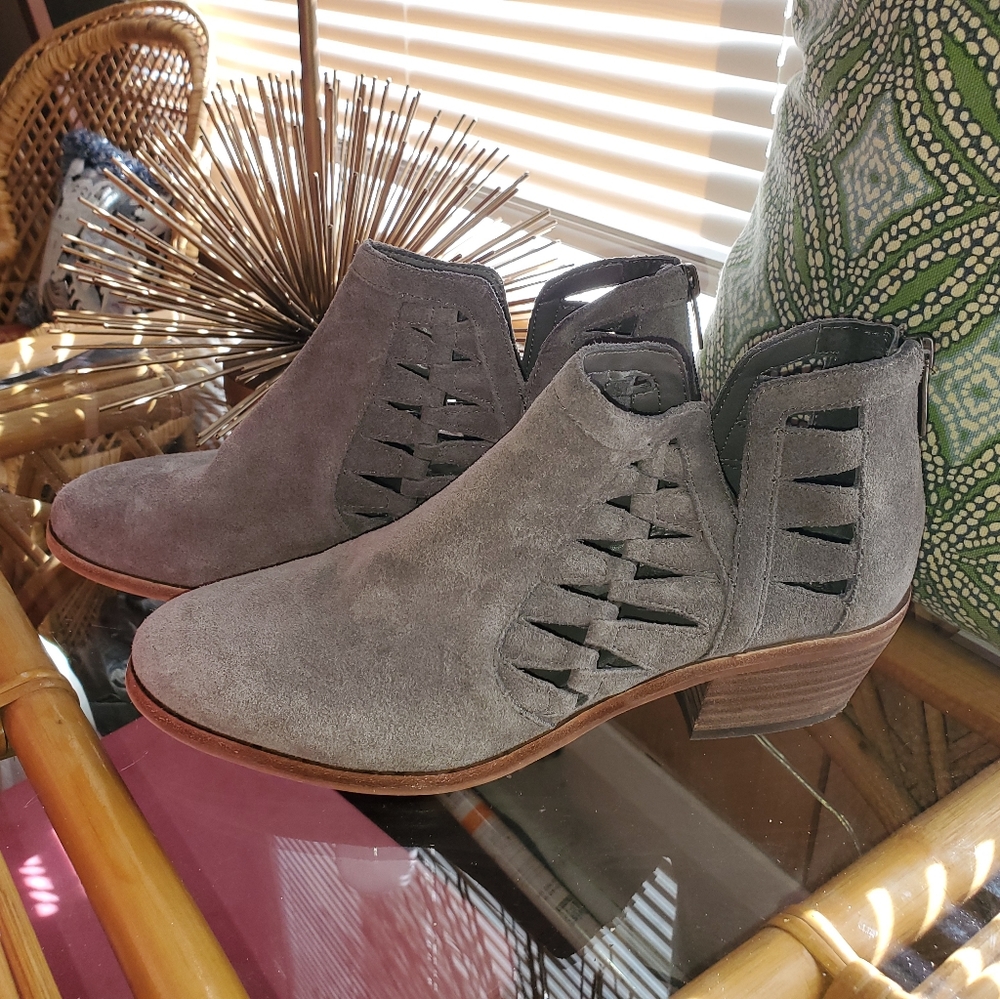 Vince Camuto Gray Suede Cutout Booties size 7.5